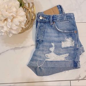 & Denim Size 2 Boyfriend Distressed Jean Shorts